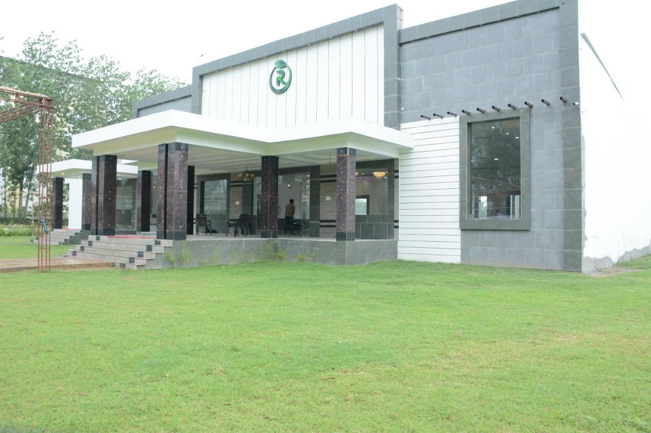 Royal Green Celebrate In Style Sahāranpur Exterior foto