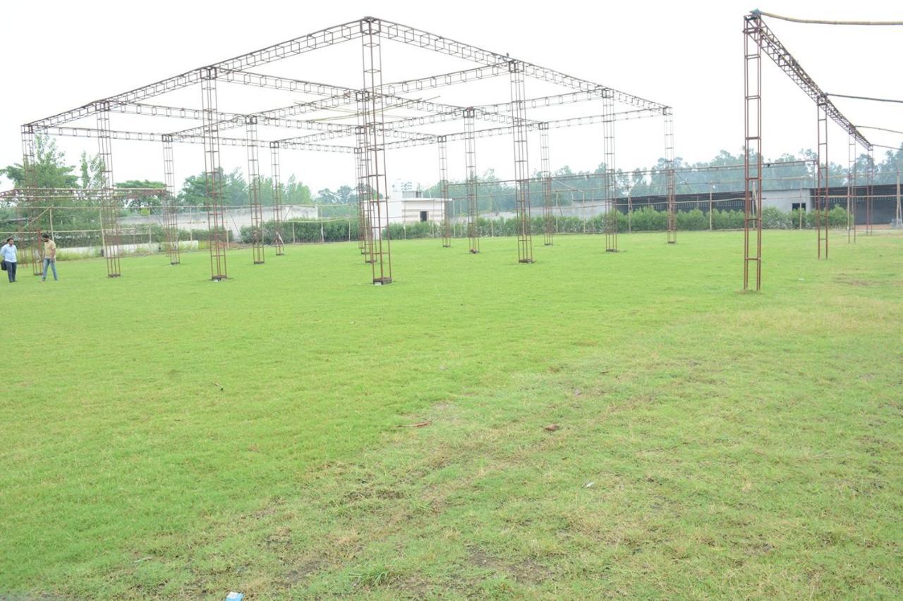 Royal Green Celebrate In Style Sahāranpur Exterior foto