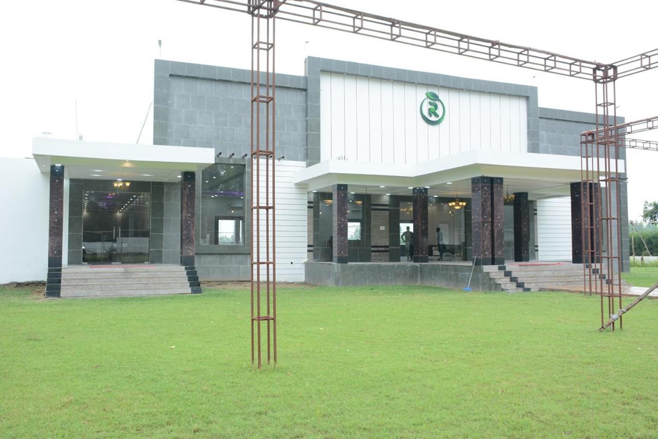 Royal Green Celebrate In Style Sahāranpur Exterior foto