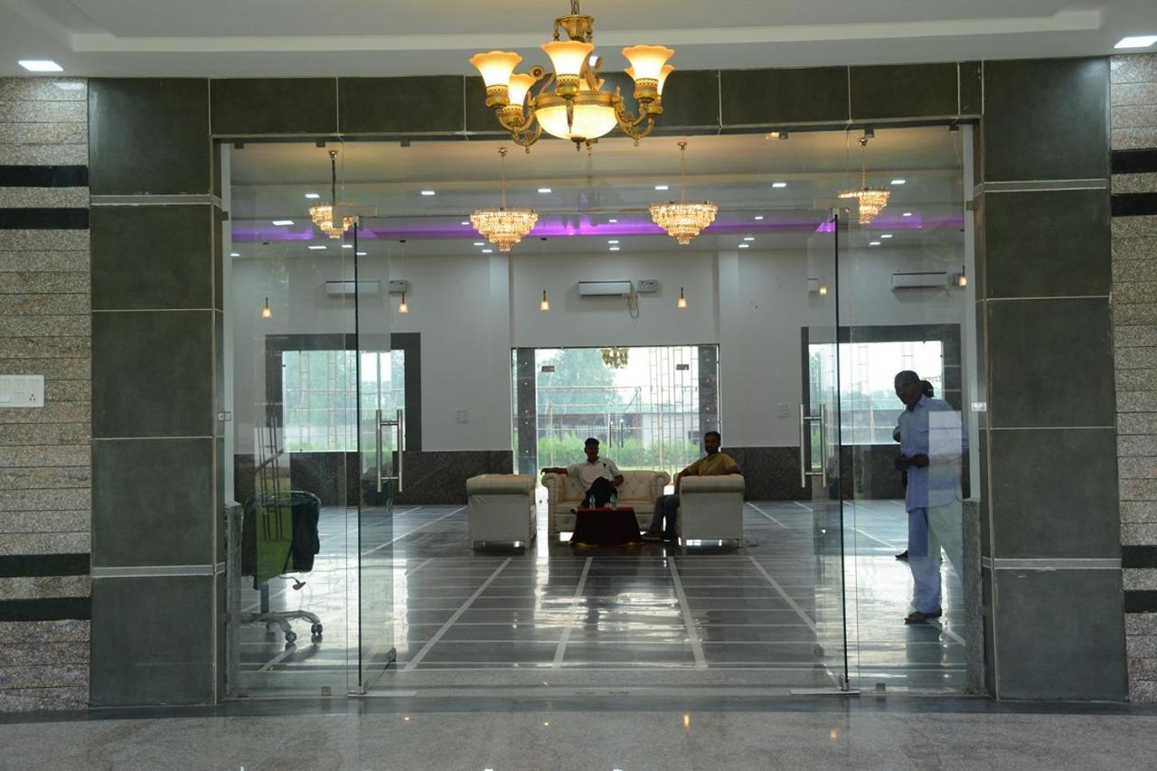 Royal Green Celebrate In Style Sahāranpur Exterior foto